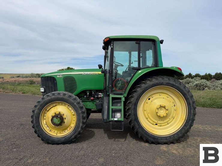 2005-john-deere-7420-image-2