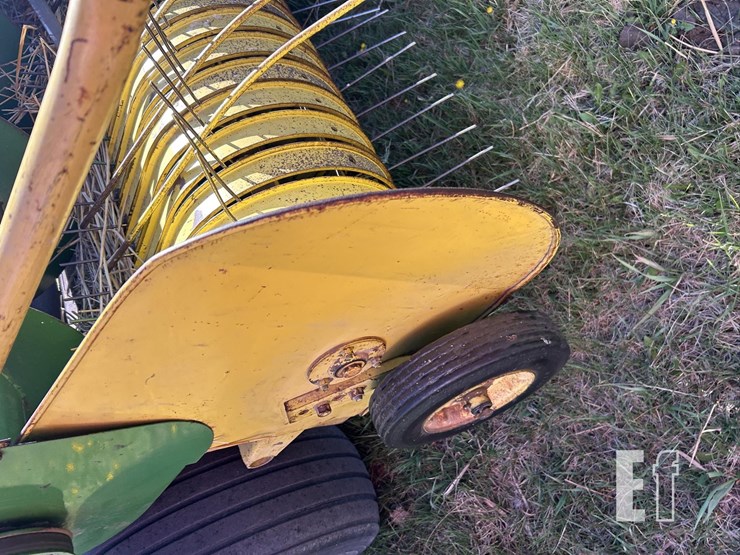 john-deere-336-image-25
