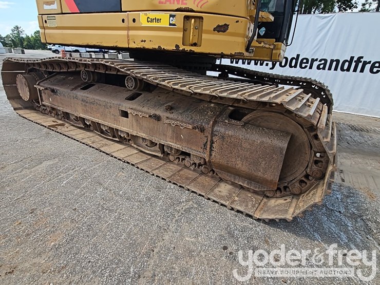 2018-caterpillar-335fl-image-12