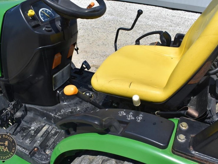 2007-john-deere-2320-image-36