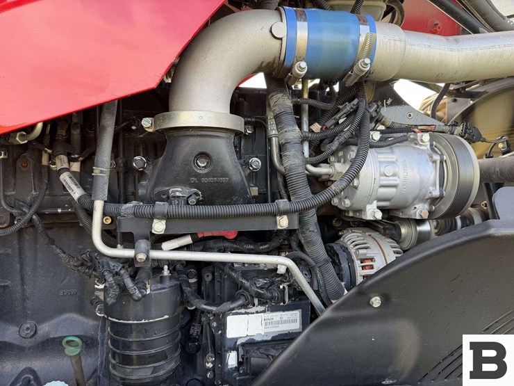 2012-case-ih-magnum-340-image-17