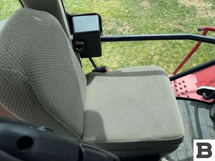 2015-case-ih-steiger-420-rowtrac-image-113