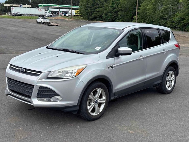 2015-ford-escape-image-1