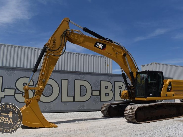 2019-caterpillar-336-image-3