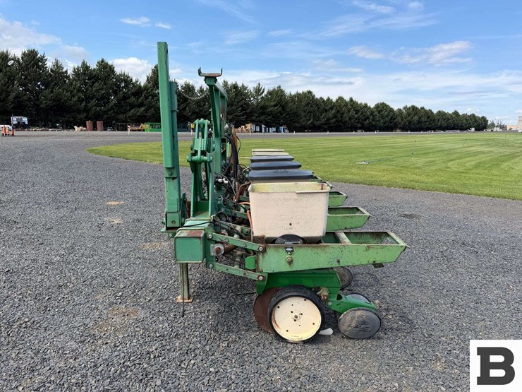 john-deere-6-image-2