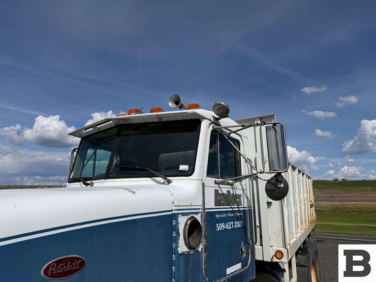 1990-peterbilt-377-image-9