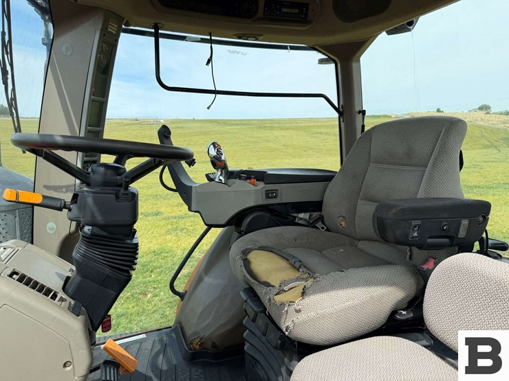 2014-case-ih-magnum-200-cvt-image-87