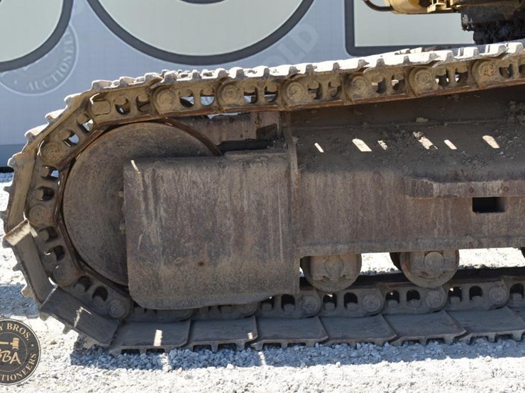 2005-caterpillar-320cl-image-39