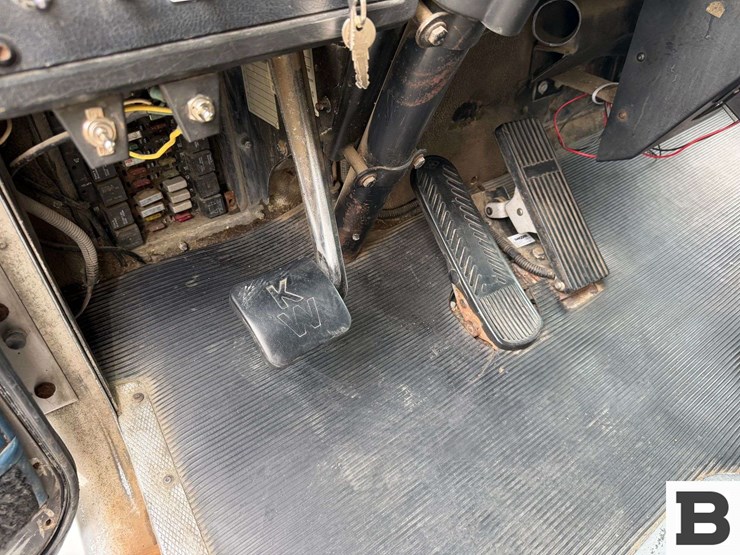 1993-kenworth-t800-image-65