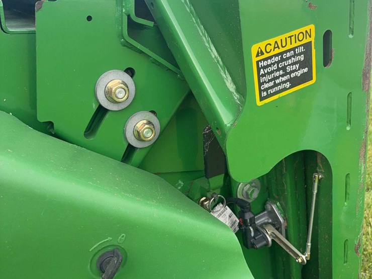 2013-john-deere-s670-image-30
