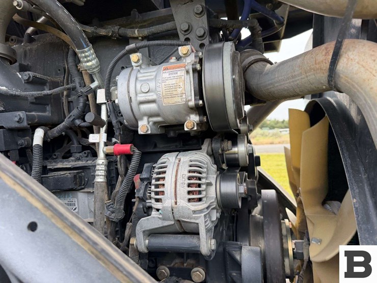 2015-case-ih-steiger-420-rowtrac-image-81