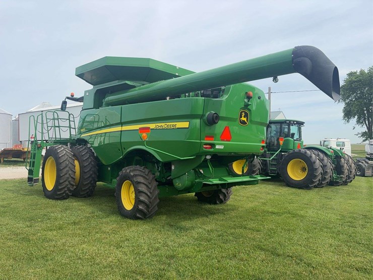 2013-john-deere-s670-image-10