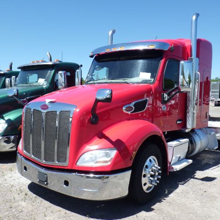 2019 PETERBILT 579
