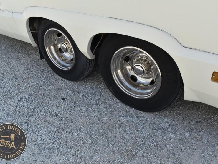 1988-chevrolet-winnebago-42962-image-13