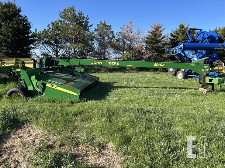 2011-john-deere-956-image-2