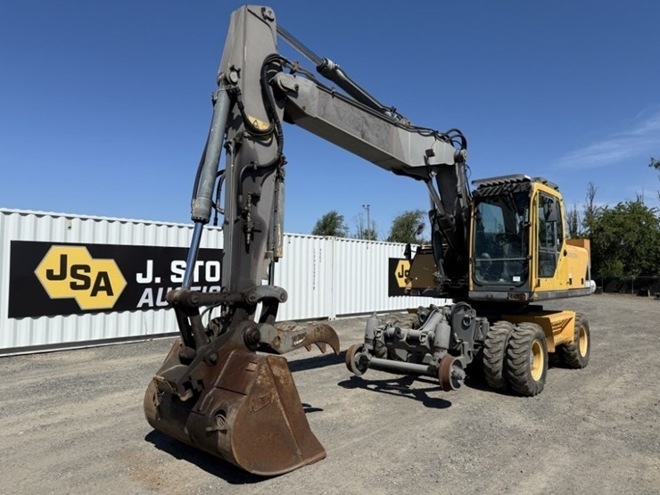 2004-volvo-ew180b-image-1