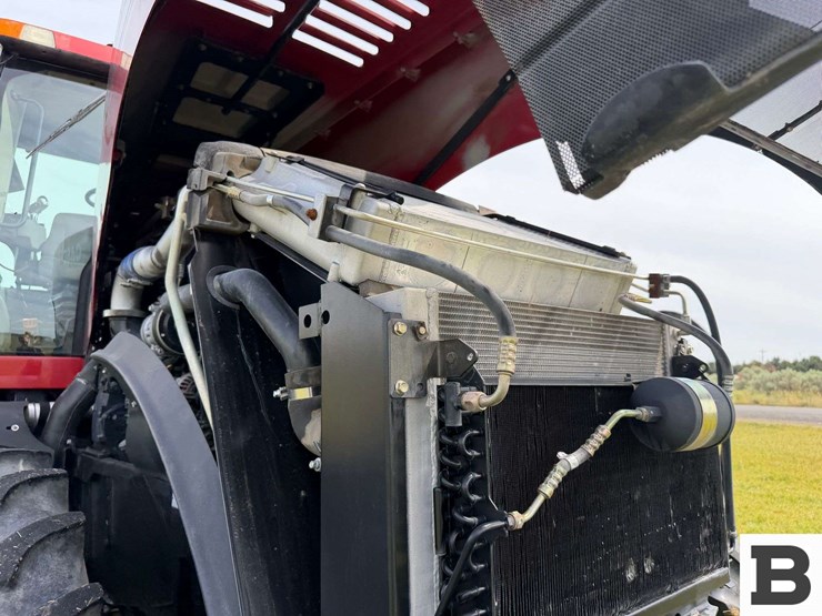 2011-case-ih-magnum-260-image-75