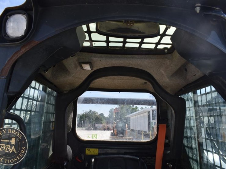 2019-deere-317g-42975-image-43