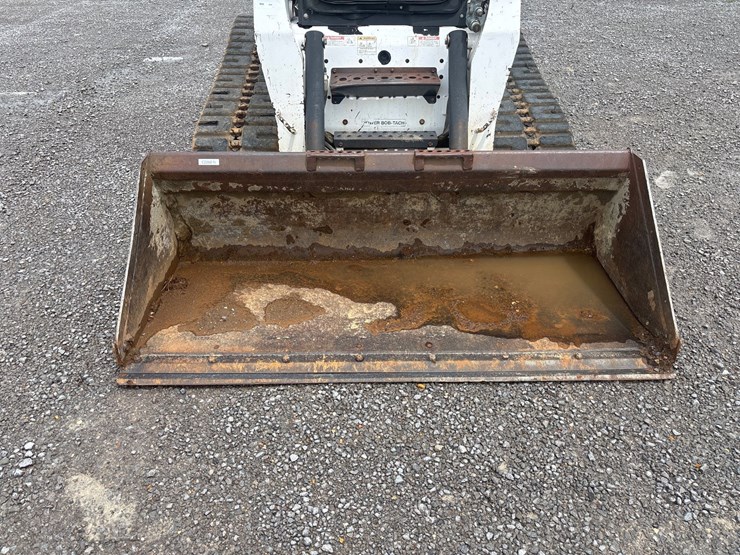 2009-bobcat-t250-image-9