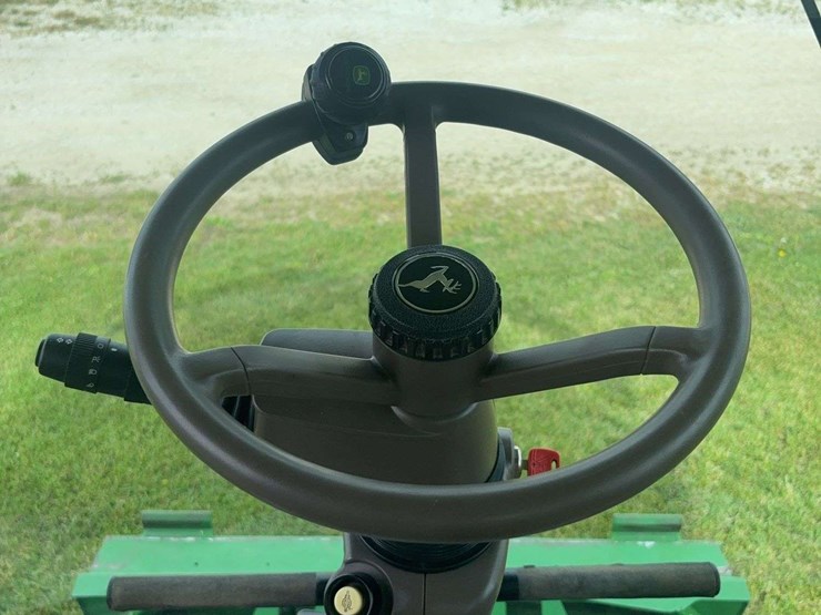 2013-john-deere-s670-image-42