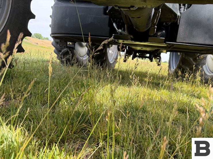 2017-case-ih-magnum-250-cvt-image-92