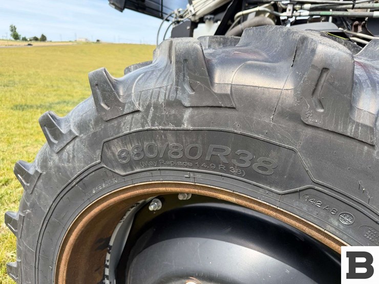 2017-case-ih-magnum-250-cvt-image-44
