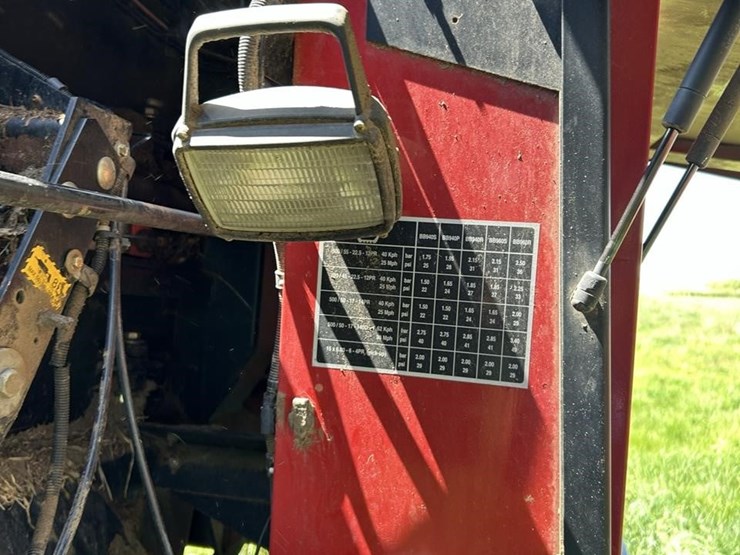2001-new-holland-bb940s-image-23