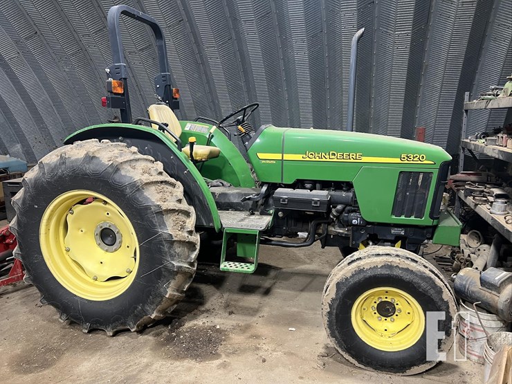 2001-john-deere-5320-image-1