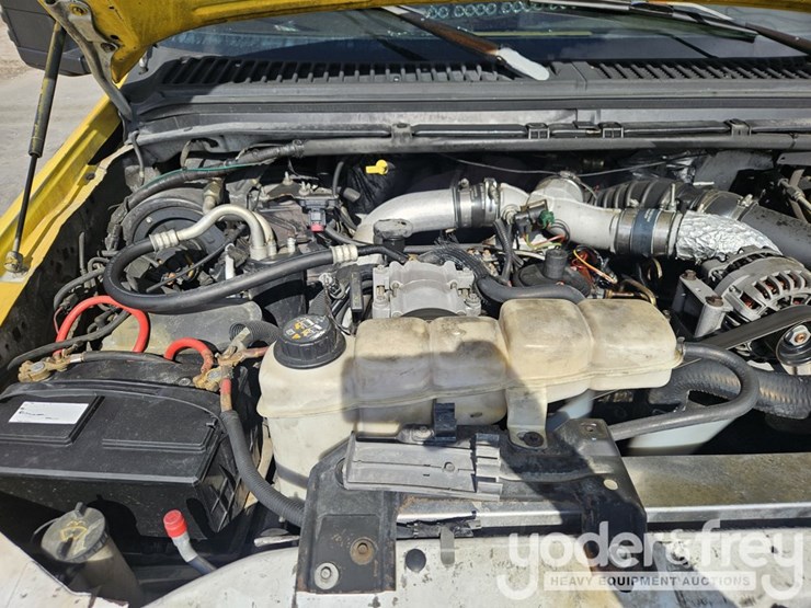 2000-ford-f450-image-17