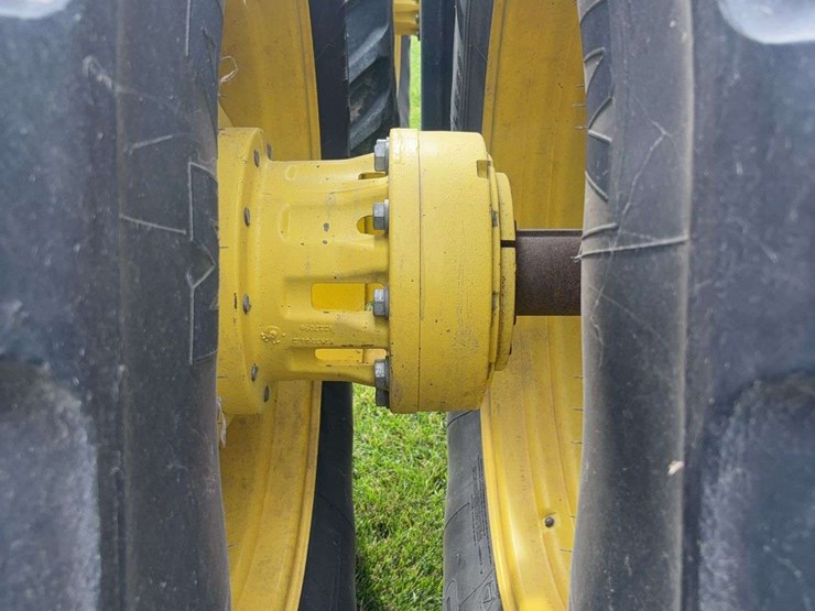 2013-john-deere-9510r-image-31