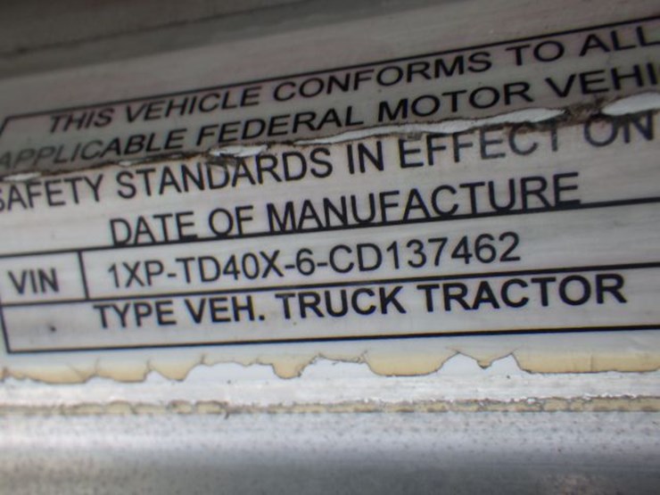 2012-peterbilt-367-image-20