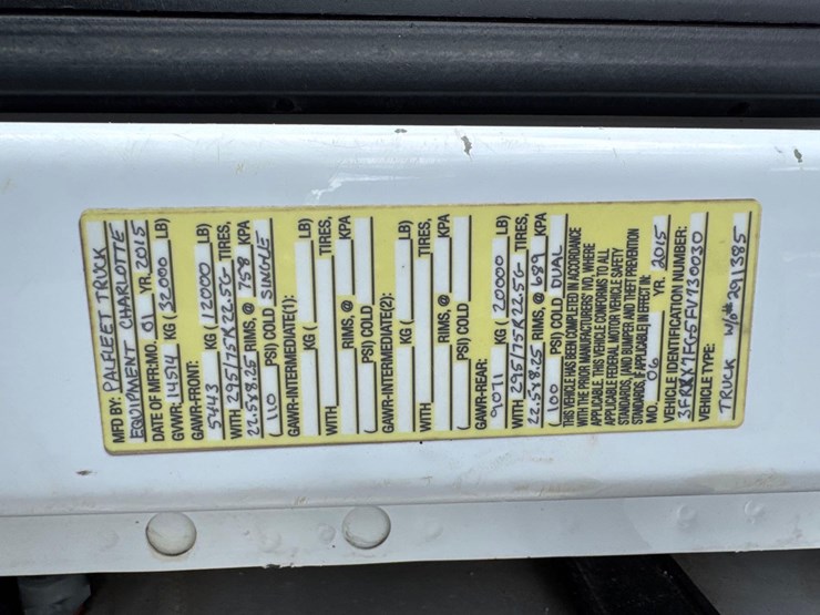 2015-ford-f750-xlt-image-8