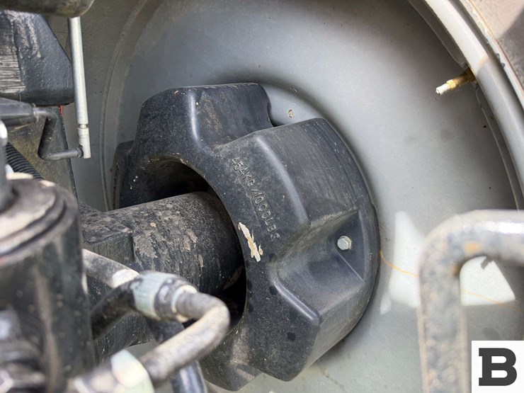 2014-case-ih-magnum-260-cvt-image-47