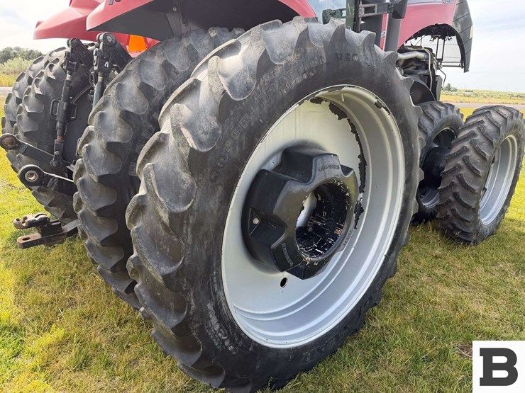 2012-case-ih-magnum-340-image-44