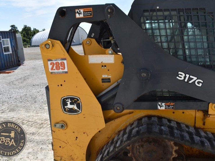 2019-deere-317g-42975-image-38