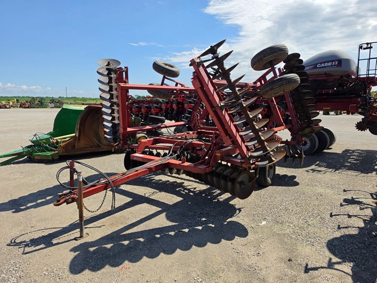 case-ih-3900-image-1