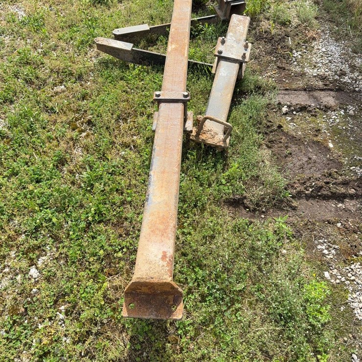 Mud scrapers for Combine Duals