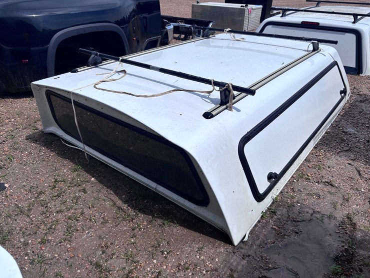 #31460-•-camper-shell-for-a-pickup-truck-image-3