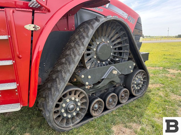 2015-case-ih-steiger-420-rowtrac-image-65