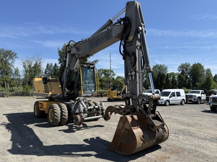 2004-volvo-ew180b-image-2