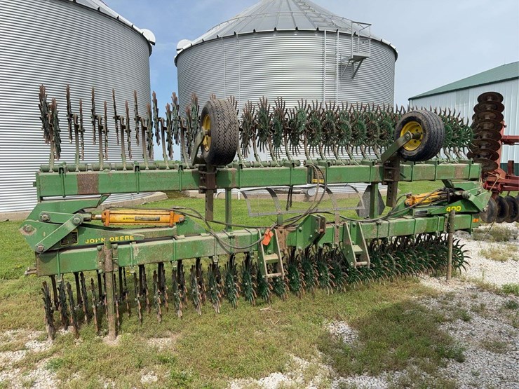 john-deere-400-image-3