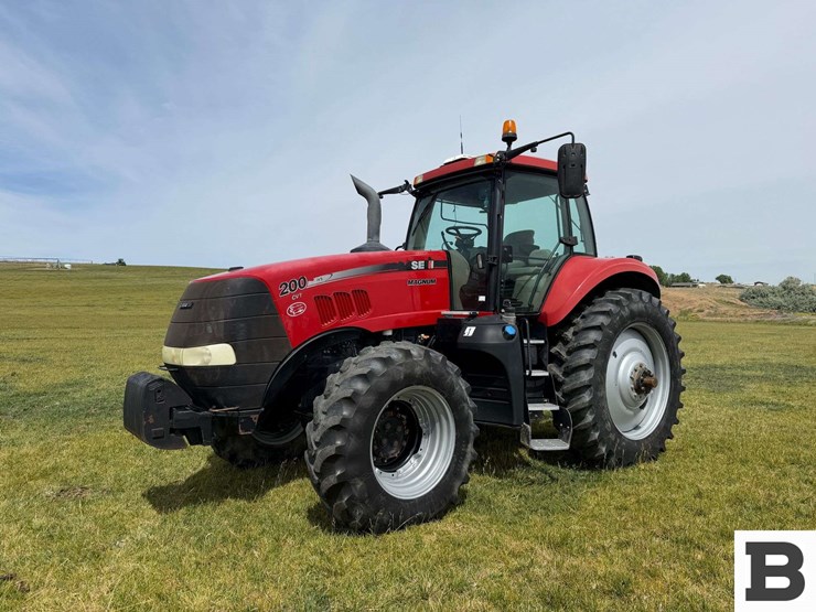 2014-case-ih-magnum-200-cvt-image-2
