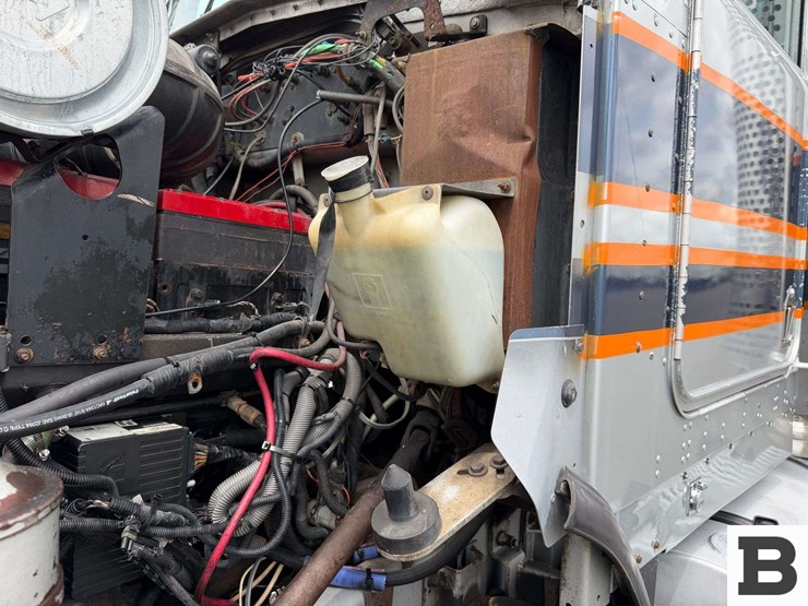 1993-kenworth-t800-image-41