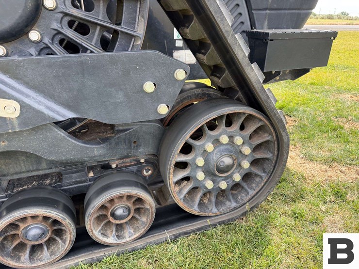 2015-case-ih-steiger-420-rowtrac-image-68
