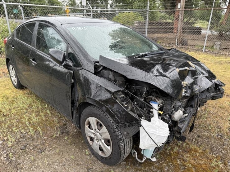 2016-kia-forte-sedan-image-2