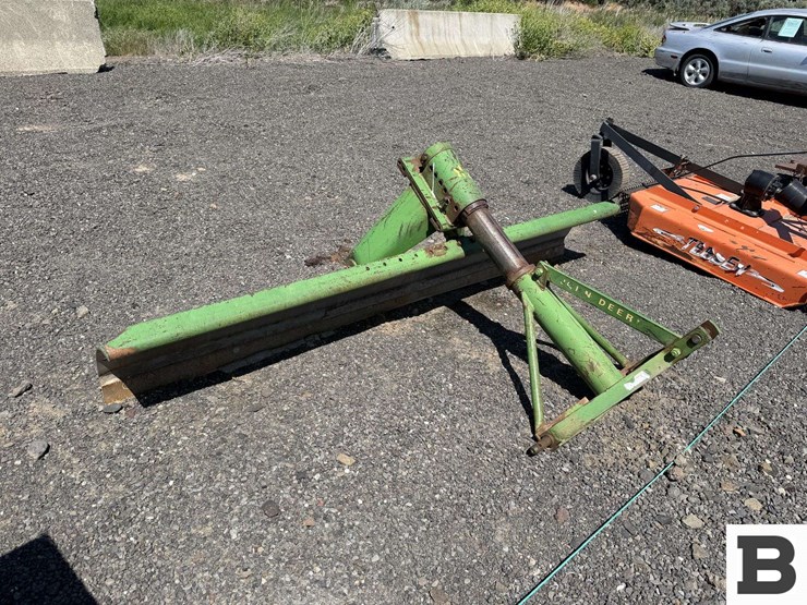 john-deere-8-image-4