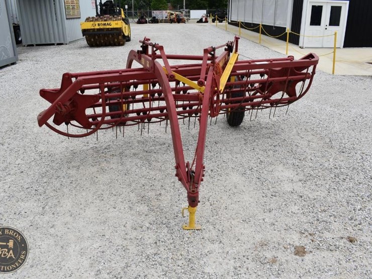new-holland-55-image-13
