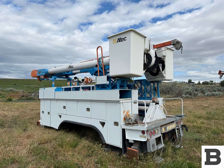 2013-altec-am55-image-3
