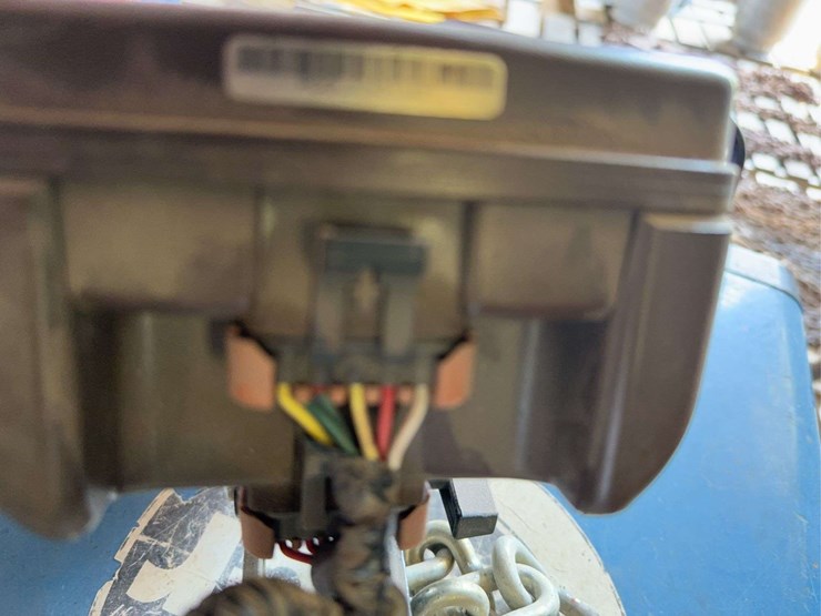john-deere-brown-box-auto-steer-image-4