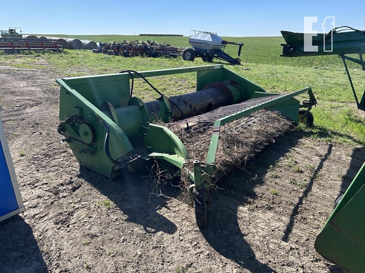 john-deere-pickup-header-3992-image-2